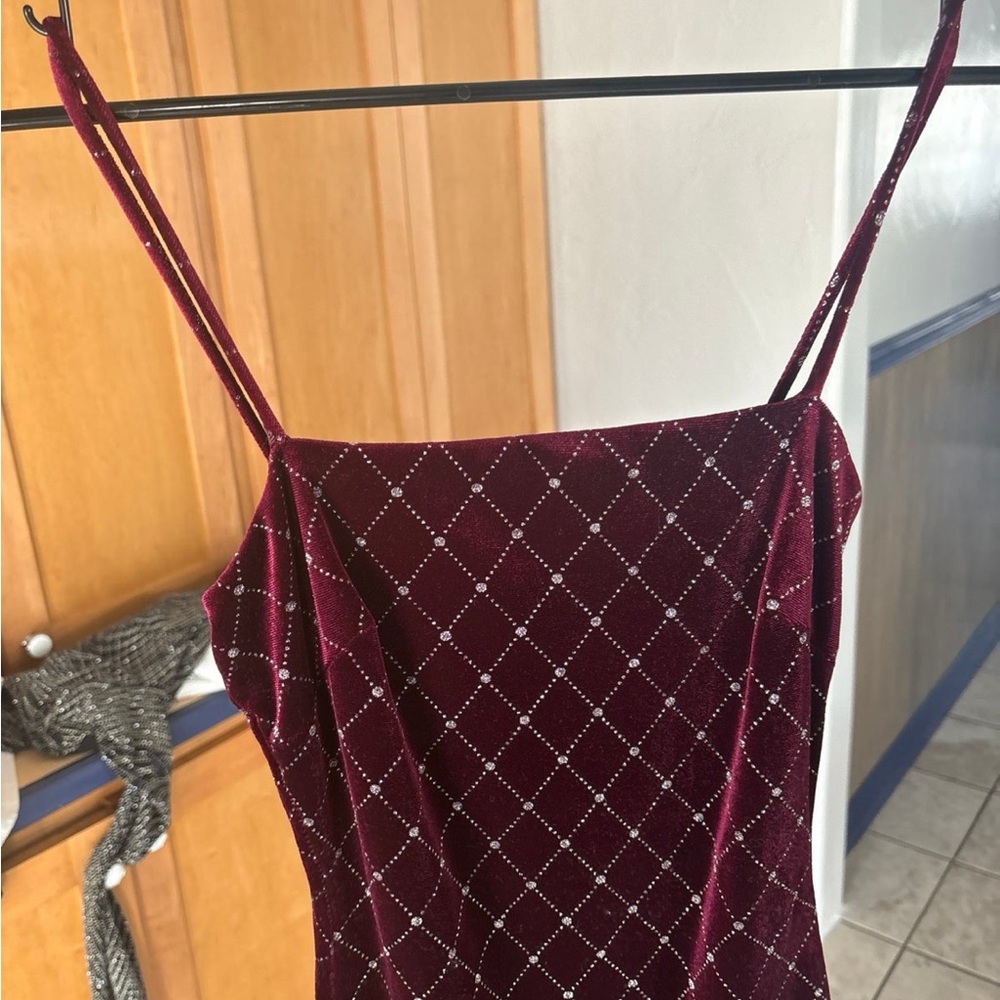 Fashion nova velvet dress - Picture 10 of 11